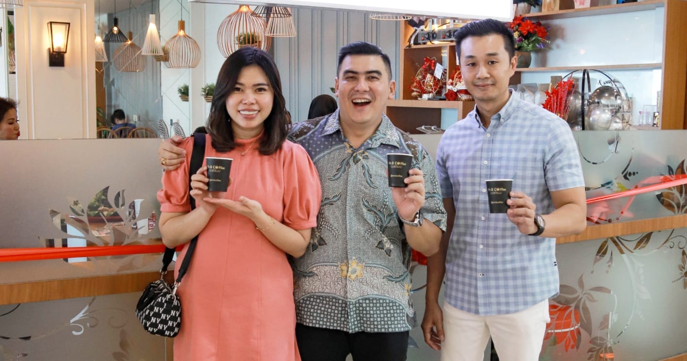 Mr.B Coffee Milik Selebgram Batam Bernard Huang Buka Cabang Ke-2 Di Ria ...